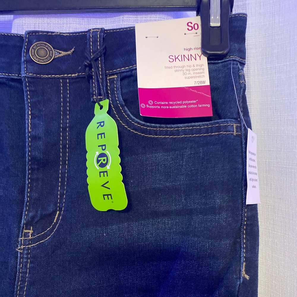 BRAND NEW denim ripped high waisted skinny jeans
